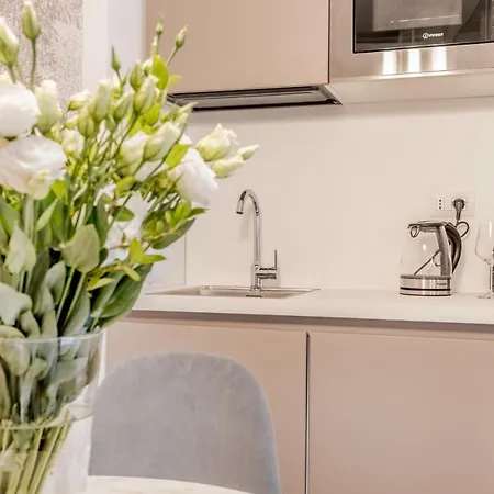 Apartment Bbhome Design Over Trastevere District *