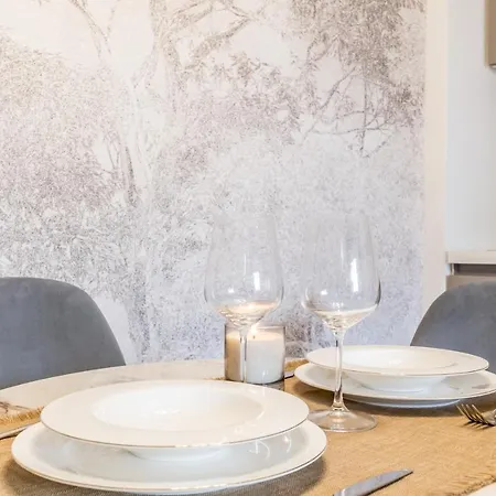 Apartment Bbhome Design Over Trastevere District